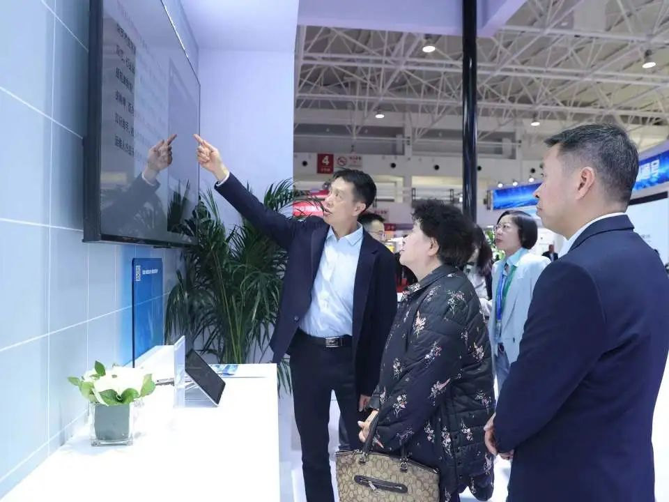 1726784809115492353.png 1726784809115492353.png